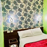 Magenta Roma House