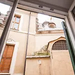 Navona Flat
