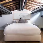 Viam 16B Suites