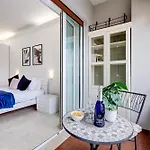 Viola Accommodation