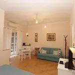 Aurelia Flat