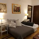 Lilium House Apts