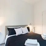 Amazing Apartment Near To Colosseo And Subway