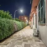 Hotel Arco Di Travertino