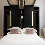 Dharma Luxury Hotel