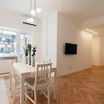 Emma Bliss Apartment