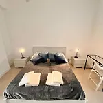 Double Room With Private Bathroom In Shared Apartment
