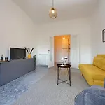 Carmen\'S Flat