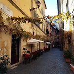 Cozy Navona Apartment