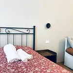 Biffi 2 - Garbatella Rooms