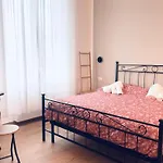 Biffi 2 - Garbatella Rooms