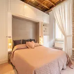 Secret Studio Retreat In The Heart Of The Ghetto By Houseeds