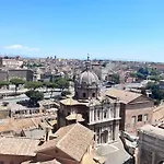 Shabby Roman Studio- Ai Fori Imperiali