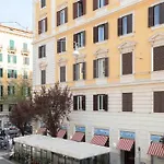 The Best Rent - Sunny Three-Bedroom Apartment Near Ottaviano Metro Stop