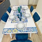 Casa Miseno, Independent Apartment Near Metro B