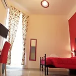 325 Rooms Ai Fori