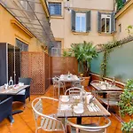 Lh Royal Suites Terrace