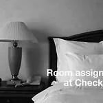 Five Rooms Rome Guesthouse