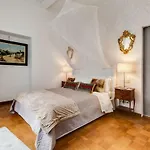 Pantheon Amazing Apartment