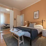 Augustus Suite Near Saint Peter