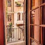 Roman Atmospheres