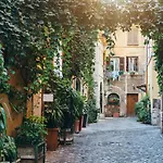 30 Vicolo delle Palle