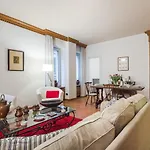 Rsh Spanish Steps Luxury Apartments