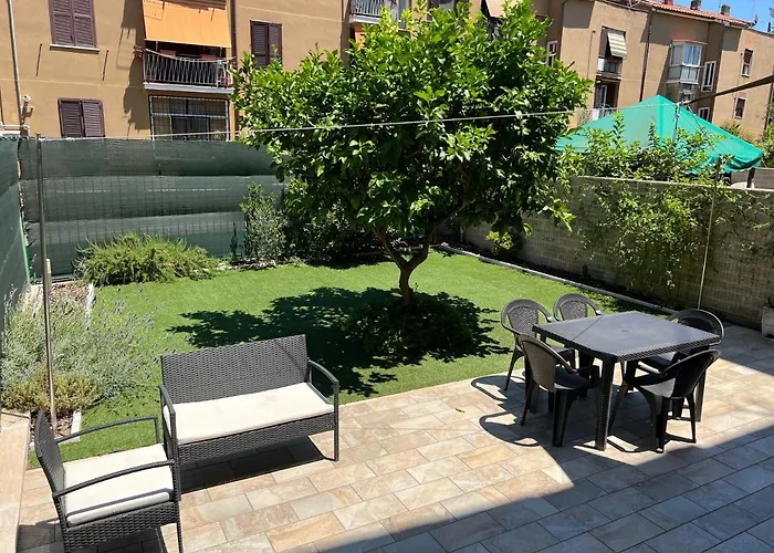 Casa Paestum. Your Wonderful Garden In Rome