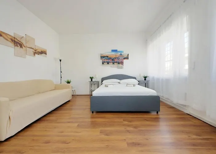 Zucchi Rooms