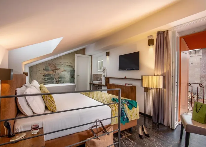 Navona Essence Hotel