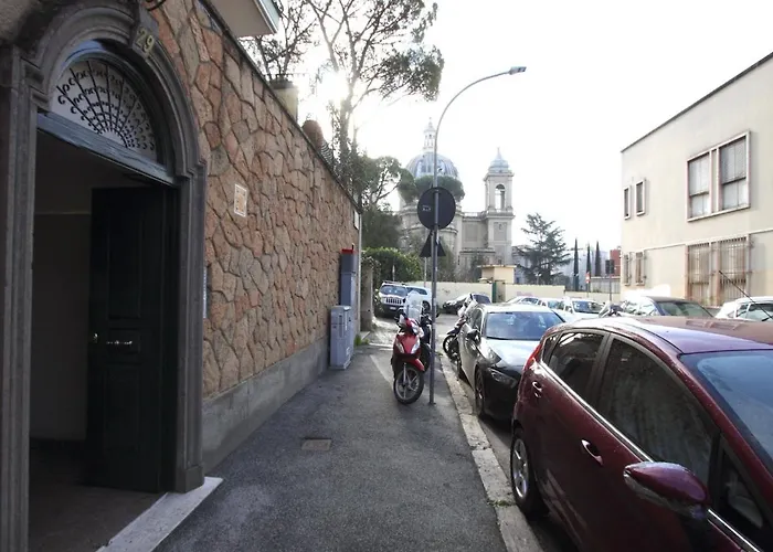 Ponte Milvio Terrace Apartment