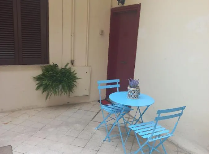 Monolocale Suite Con Terrazzino