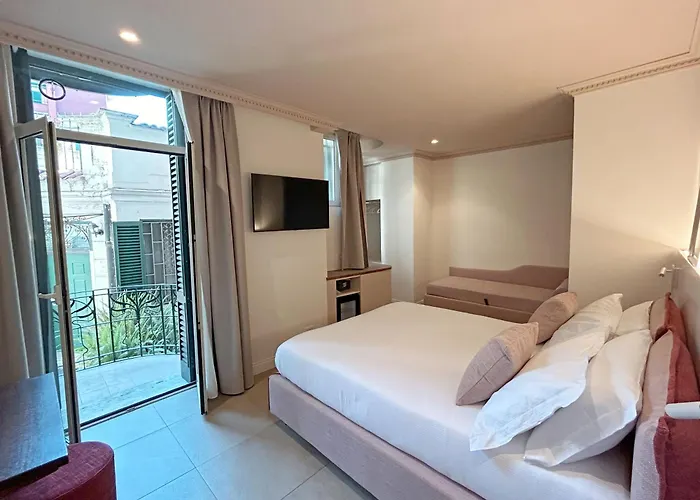 Astom Suites