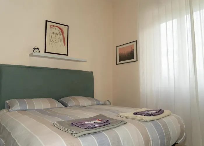 Stanza Con Bagno Privato In Attico