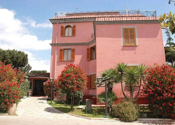 Hotel Arco Di Travertino