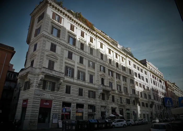 325 Rooms Ai Fori