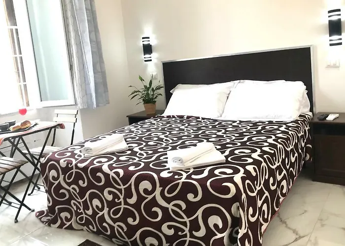 Serena House