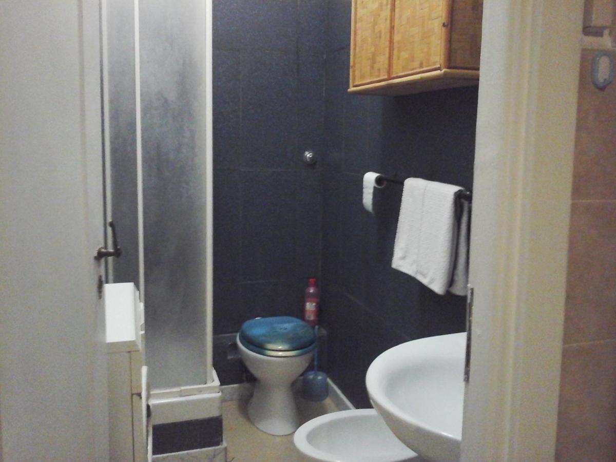 Bed & Breakfast Near Metro' Line - Only Wc In The 15 Minutes To Termini Station 20 To Spagna Square - In The Night Bus