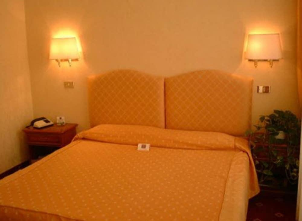 Hotel Gh San Giusto Roma