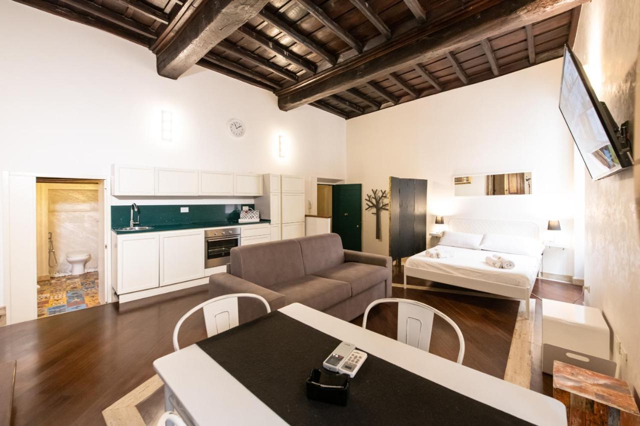 Apartment Magenta Collection Crociferi 2 Rom