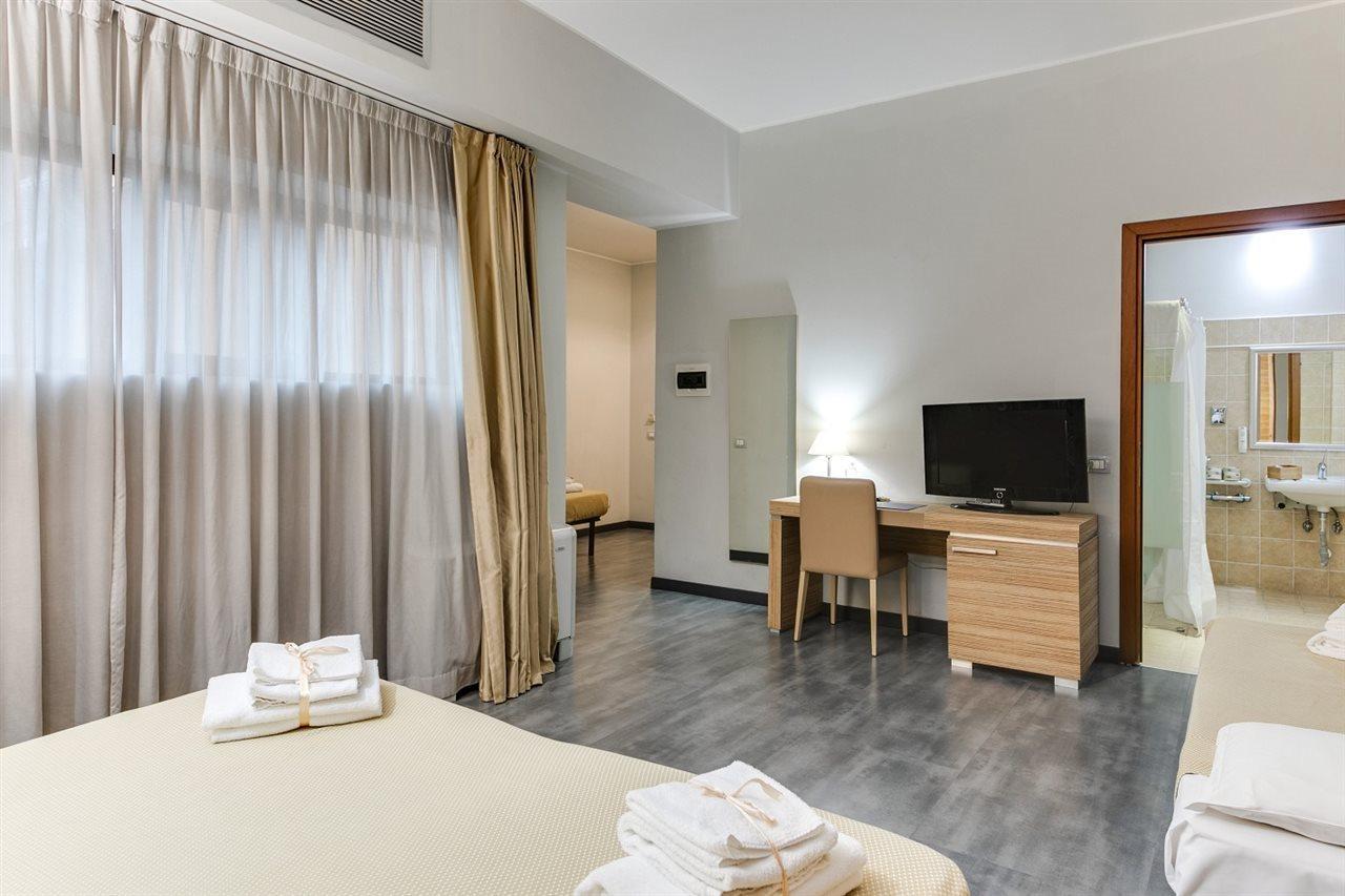 Hotel Garden Area Eur 4*