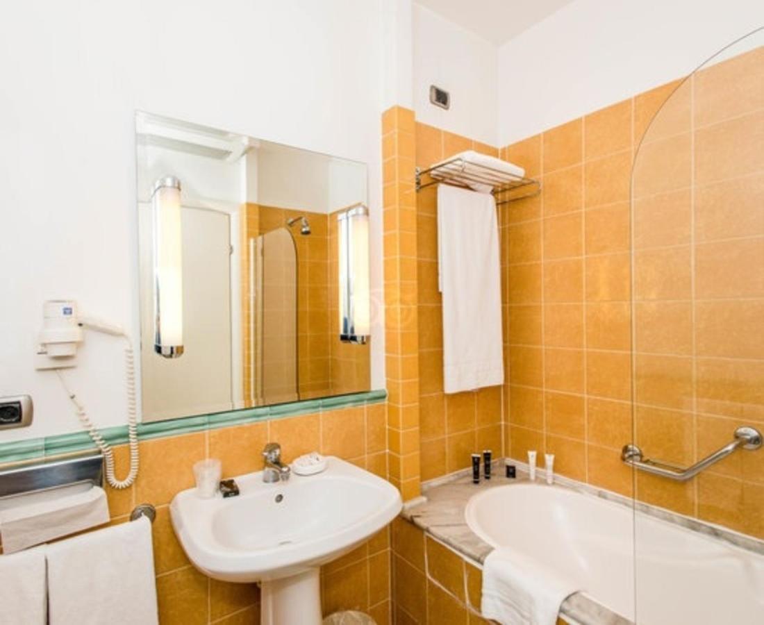Hotel Lh Lloyd Roma