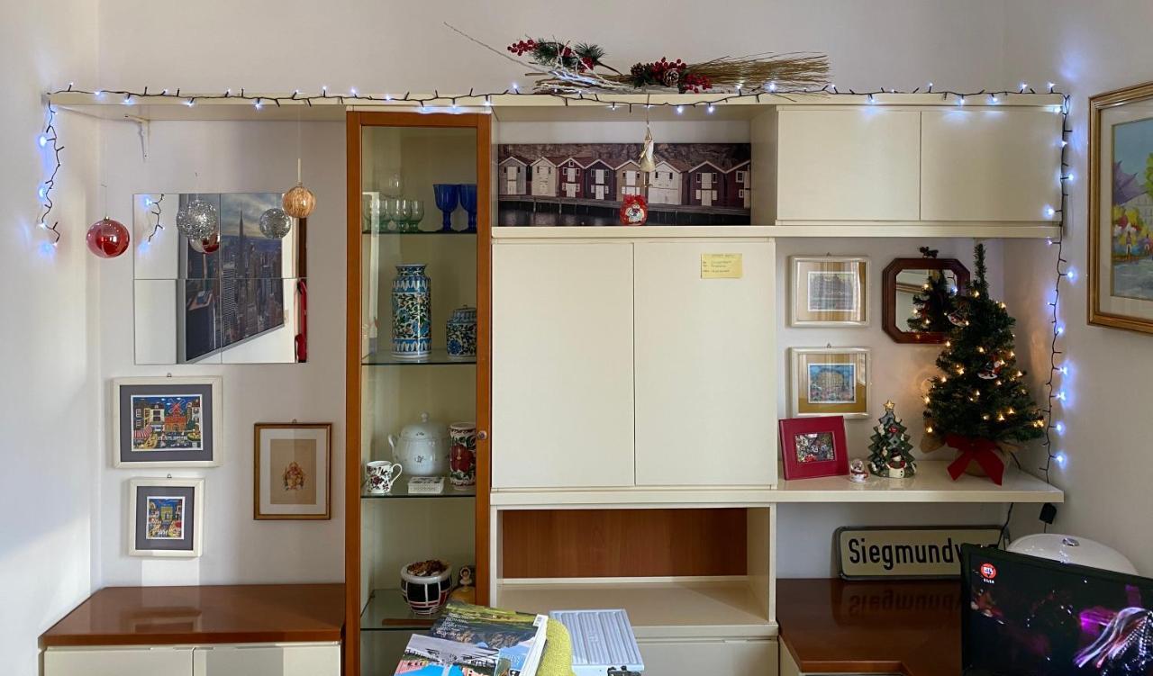 Apartamento Lovely Irnerio ❤ Flat Near S. Pietro ★