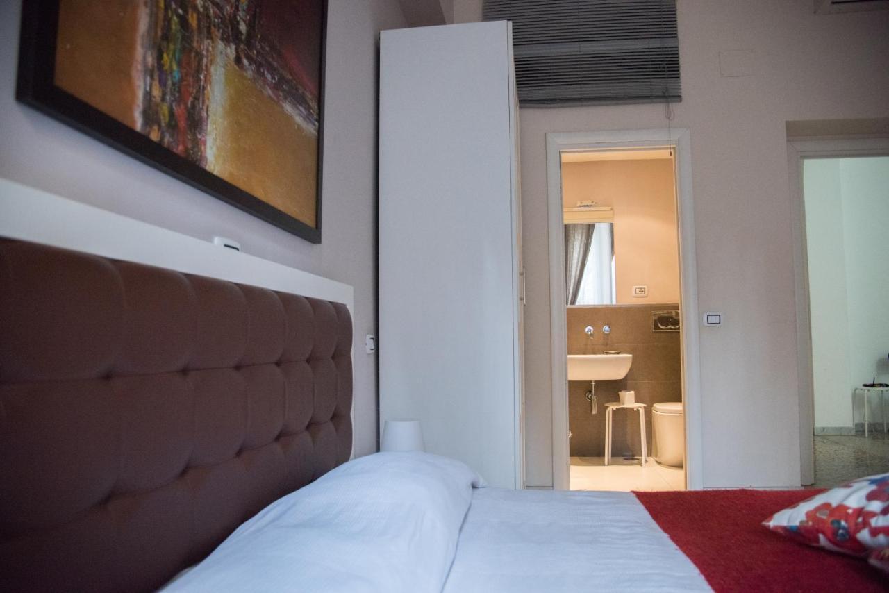 Beautiful And Spacious Next To Termini 10 Minutes From Coliseum Apartamento