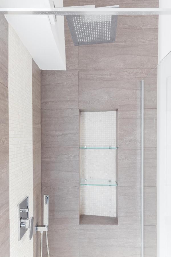 Amoretti Apartment, 6 Persone, 3 Camere, 2 Bagni, Balcone, Wi-fi, Metro B Monti Tiburtini Appartamento