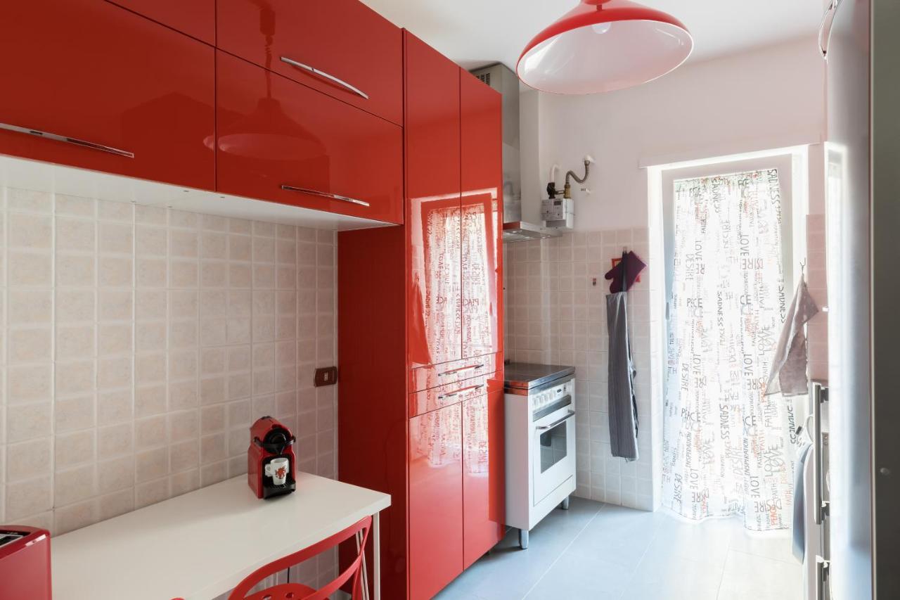 Amoretti Apartment, 6 Persone, 3 Camere, 2 Bagni, Balcone, Wi-fi, Metro B Monti Tiburtini