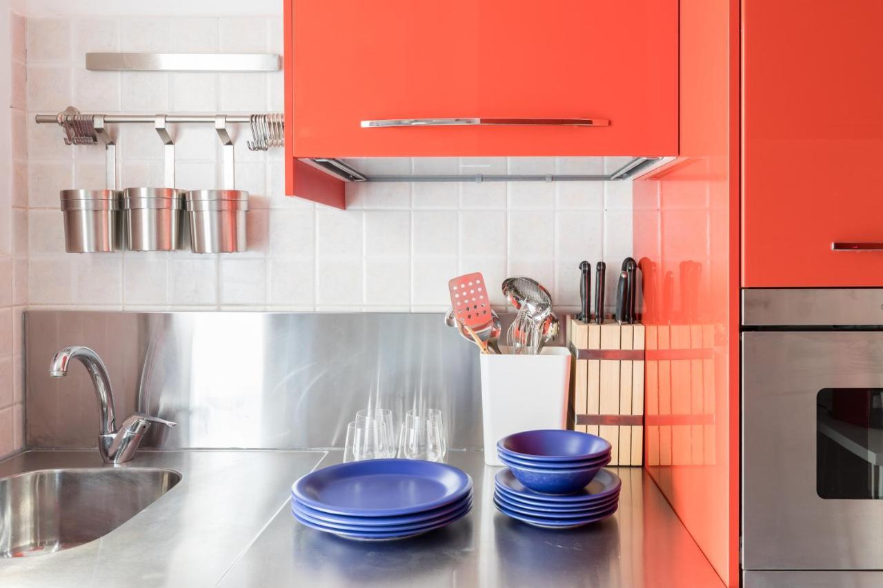 Appartamento Amoretti Apartment, 6 Persone, 3 Camere, 2 Bagni, Balcone, Wi-fi, Metro B Monti Tiburtini Roma
