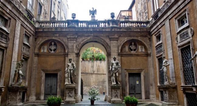 Casa Funari * Roma