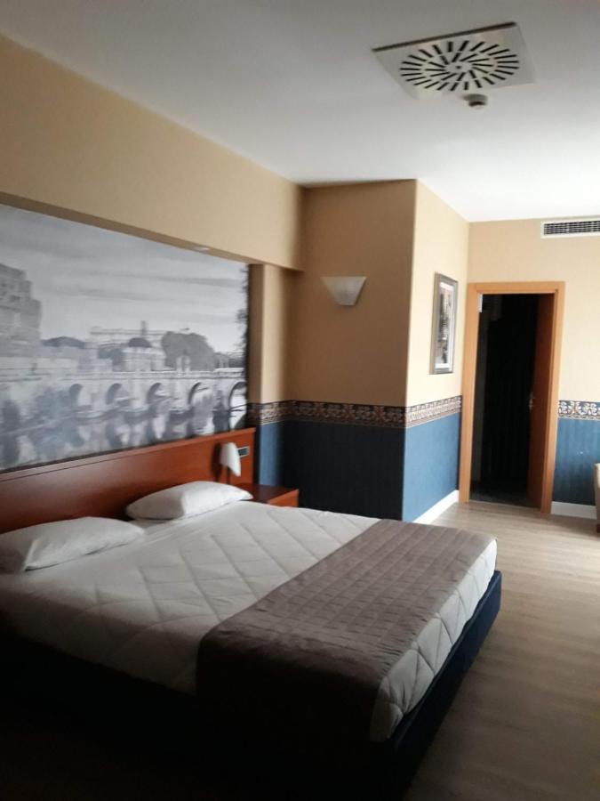 Hotell Ele Park Pamphili