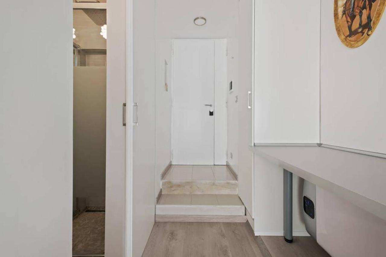 Hostme Flat Metro Spagna